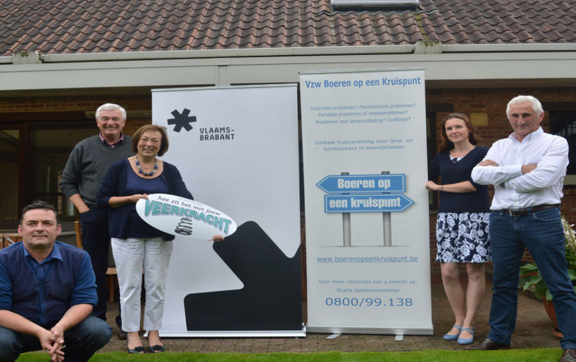 Al bijna 4.000 landbouwers geholpen: Vlaanderen hernieuwt samenwerking met Boeren op een Kruispunt