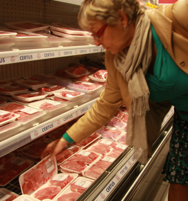 Duurder vlees drijft inflatie in april
